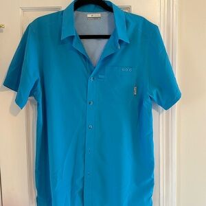 Columbia Men’s size small PFG lightweight button fishing shirt.